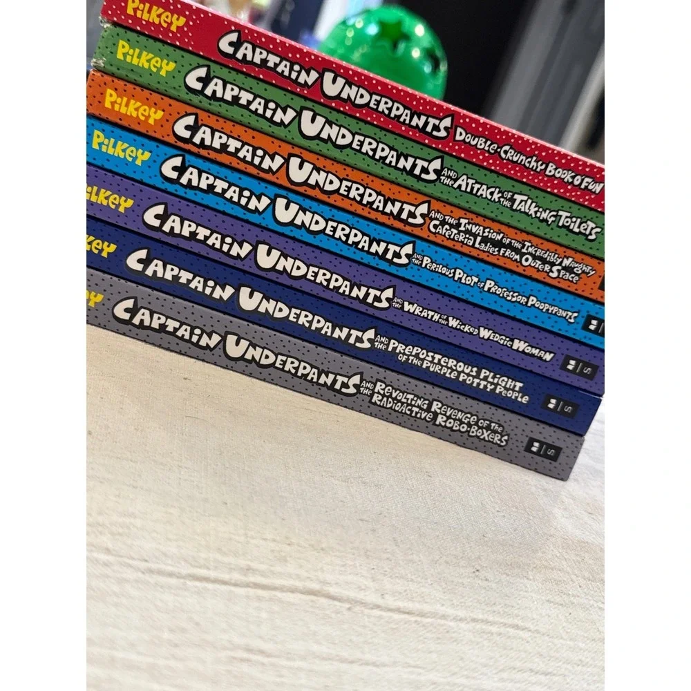 Captain Underpants Hardcover Book Lot Dav Pilkey Full Color 7 Books Scholastic